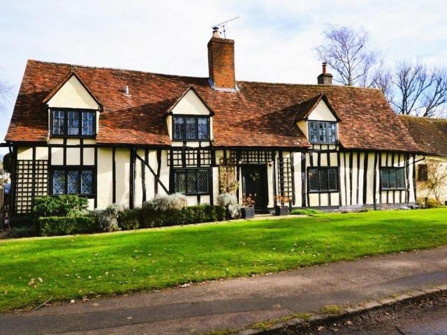 Benington, Hertfordshire 5 bed detached house to rent £3,600 pcm £831 pw