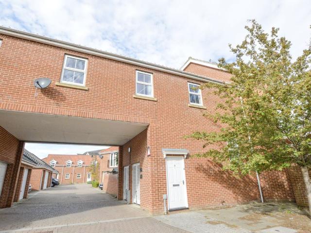 Benjamin Gooch Way, Norwich, Norfolk NR2, 2 bed flat to rent, £1,250 pcm | PrimeLocation