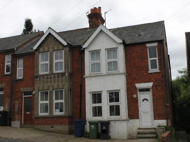 Benjamin Road, High Wycombe HP13, 5 bed end terrace house to rent, £2,100 pcm | PrimeLocation