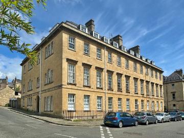 Bennett Street, Bath 1 bed property to rent £1,485 pcm £343 pw