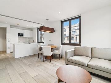 St James's, London, Greater London - Equipped kitchen