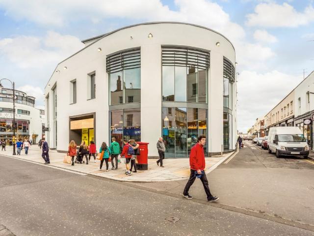 Bennington Street, Cheltenham GL50, 2 bed flat to rent, £965 pcm | PrimeLocation