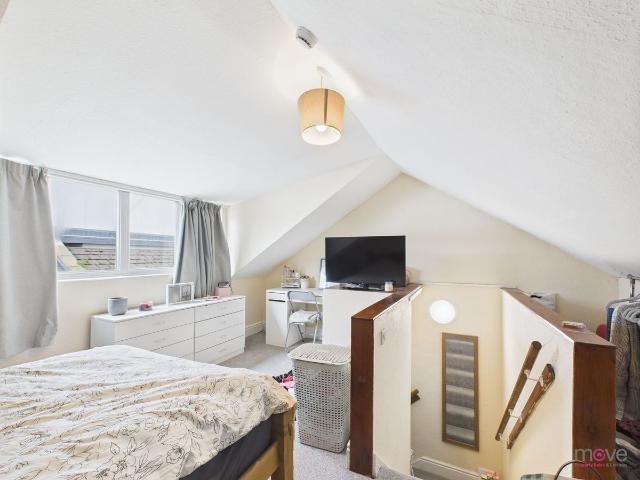 Bennington Street, Cheltenham GL50, 4 bed terraced house to rent, £1,750 pcm | PrimeLocation