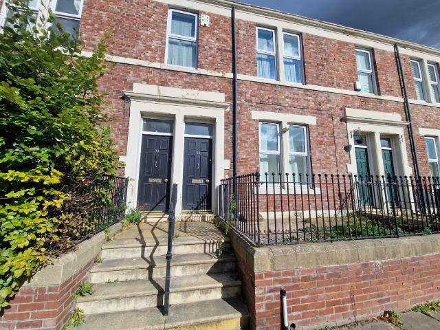 Bensham Crescent, Gateshead NE8, 2 bed flat to rent, £620 pcm | PrimeLocation