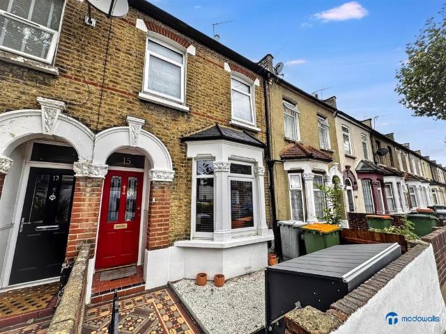 Benson Avenue, London 3 bed terraced house to rent £2,500 pcm £577 pw