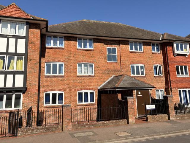 Benson House, CT1 1 bed flat to rent £1,062 pcm £245 pw