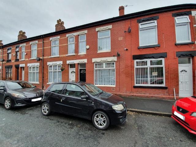 Beatrice Avenue, Manchester, M18 2 bed terraced house to rent £1,095 pcm £253 pw
