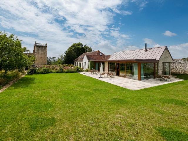 Beatrice Avenue, Whippingham PO32, 5 bed barn conversion to rent, £2,750 pcm | PrimeLocation