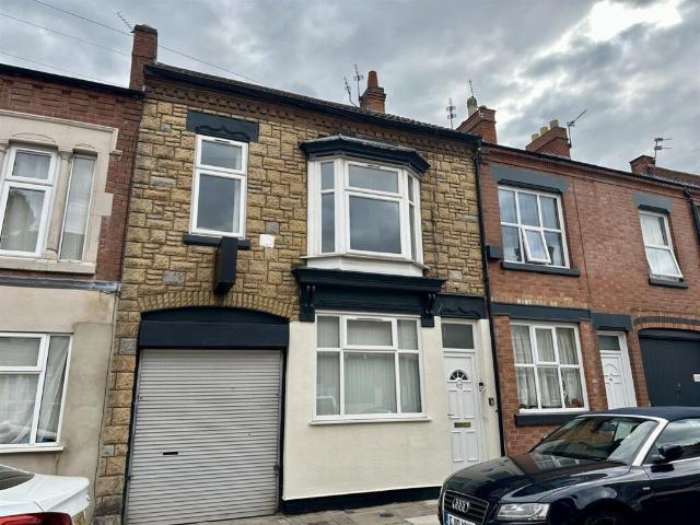 Beatrice Road, Leicester LE3, 2 bed detached house to rent, £1,050 pcm | PrimeLocation