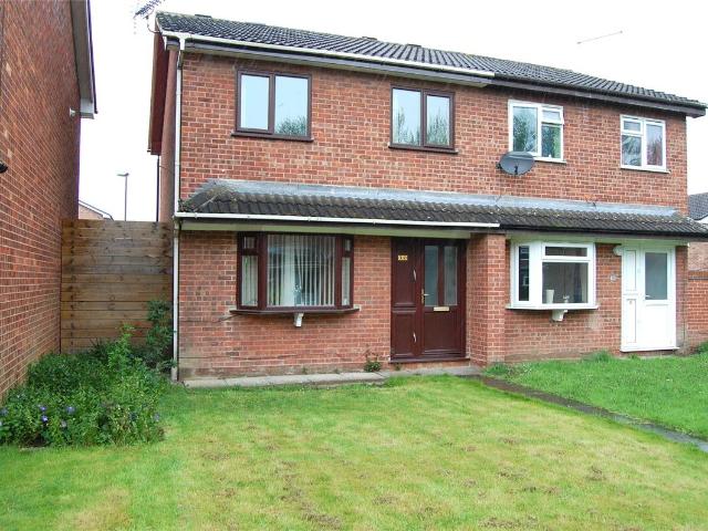 Beatty Walk, Ilkeston, Derbyshire DE7, 3 bed semi detached house to rent, £850 pcm | PrimeLocation