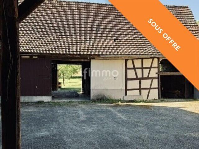 Beau Corps de ferme Jardin Garage double