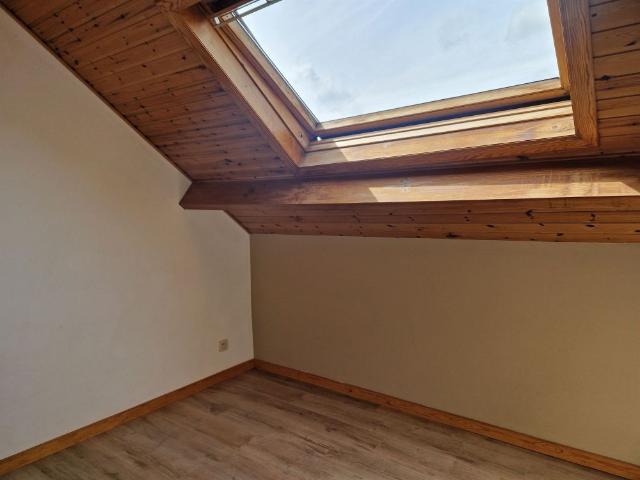 Beau duplex au 1er étage d'un immeuble calme