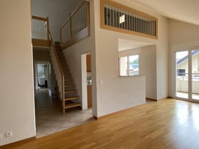 Beau duplex de 4.5 pièces au 2ème étage