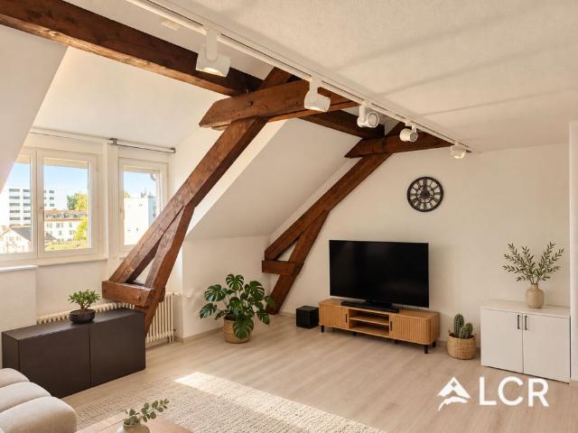 Beau duplex partiellement meublé de 3.5p à Lausanne