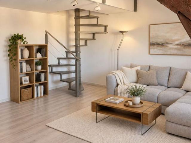 Beau duplex partiellement meublé de 3.5p à Lausanne