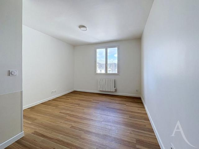 BEAU DUPLEX PROCHE GARE Mantes la Jolie
