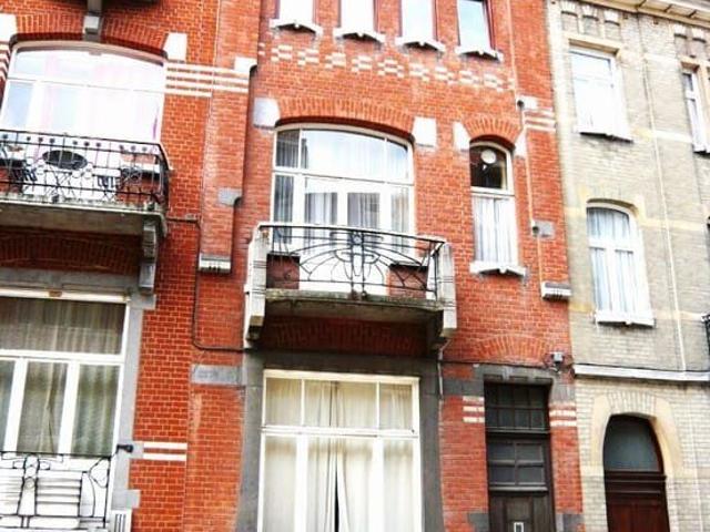 BEAU DUPLEX RUE FELIX DELHASSE à 500m DE LA MAISON COMMUNALE