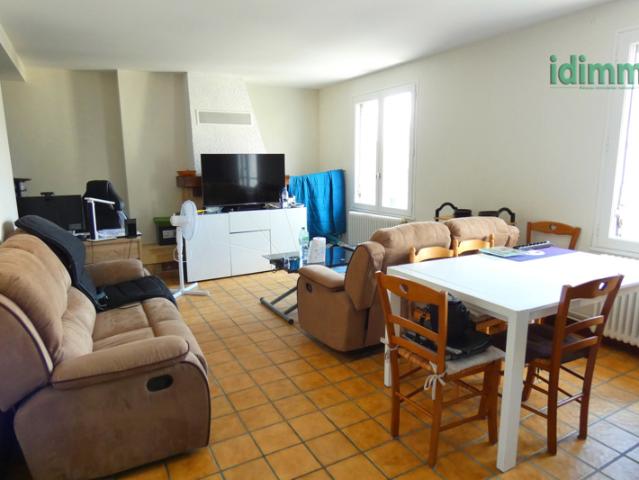 Beau et grand T3 BALCON GARAGE