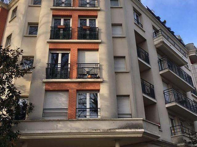 Beau F2 31m² cave+parking Saint Maurice