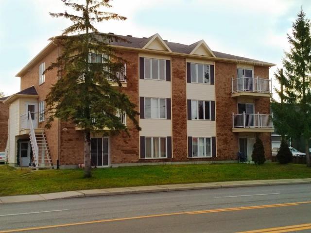 Beau grand 3 1/2 Récent STYLE CONDO Sur Boul. Thibeau Disponible 1 Octobre 2026