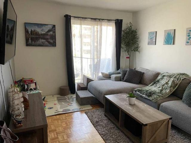 Beau Grand 4 1/2 à louer