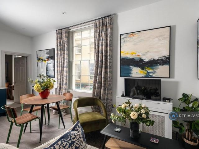 Beau Street, Bath, BA1 1 bed flat to rent £2,500 pcm £577 pw