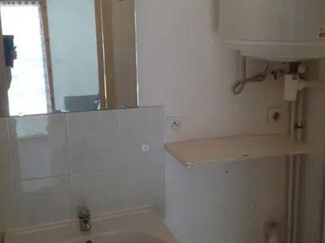 Beau studio 16m² Rennes centre rue Mauconseil