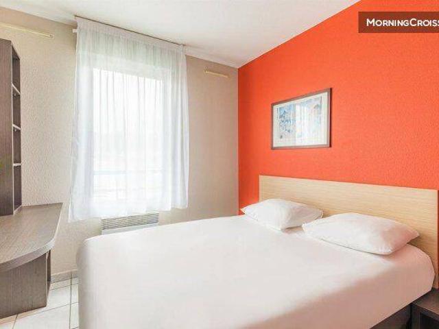 Beau studio avec services hôteliers