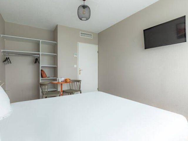 Beau studio avec services hôteliers