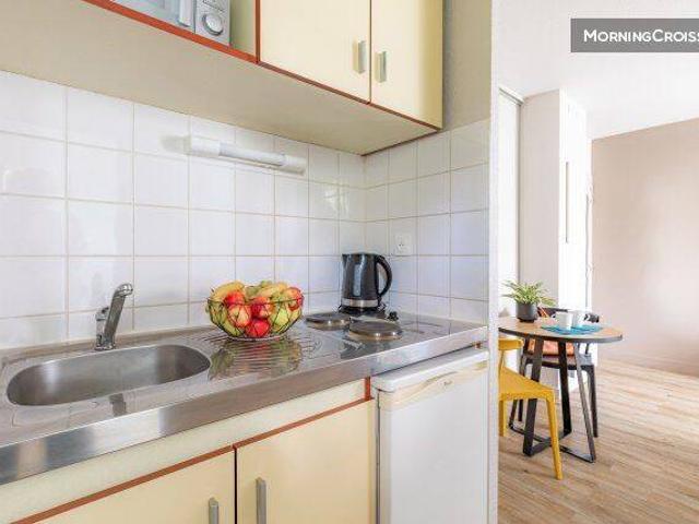 Beau studio avec services hôteliers