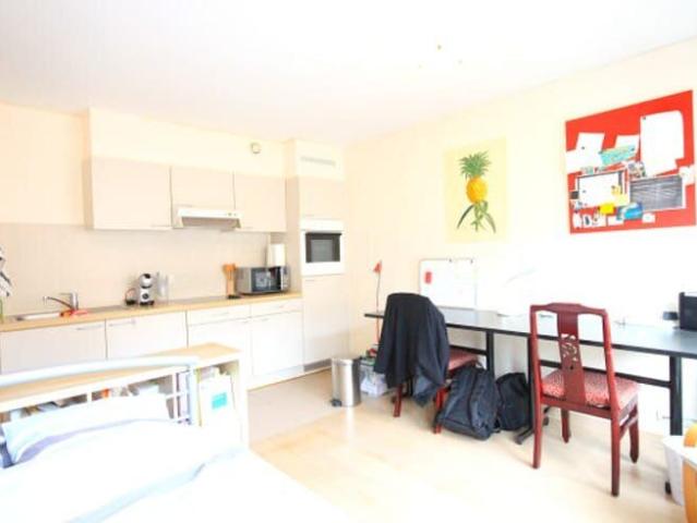 Beau studio dans le centre de Louvain La Neuve