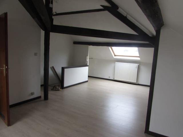Beau studio, lumineux et idéalement situé