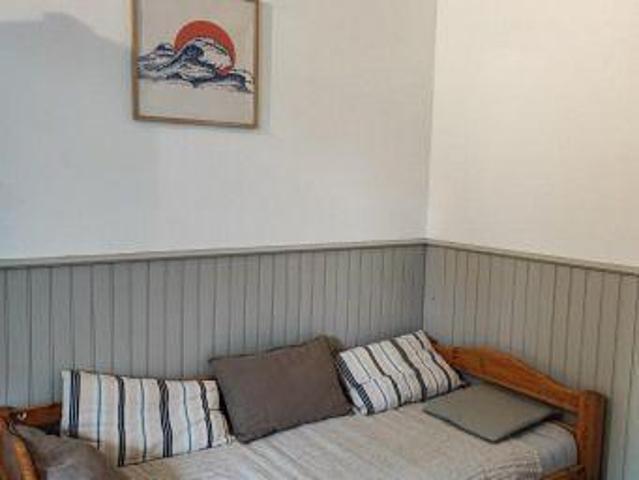 Beau studio meublé 17m² dans résidence sécurisée