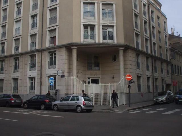 Beau studio meublé 18m² dans résidence étudiante