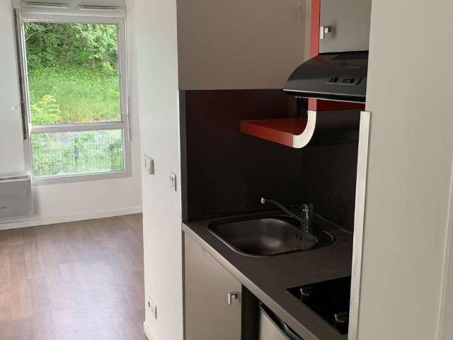 Beau studio meublé 20m² en face de Rosny 2