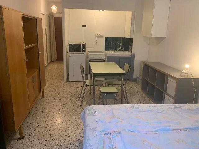 Beau studio meublé 24m² avec balcon cours Sextius