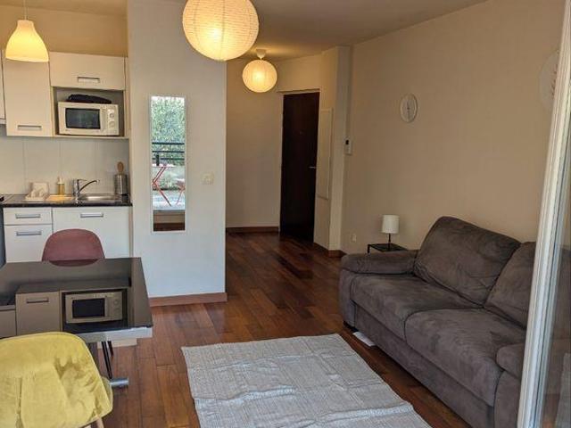 Beau studio meublé 28m² avec terrasse 14m²