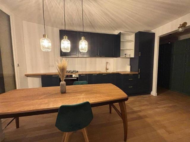 Beau studio meublé 36m² très lumineux avec balcon
