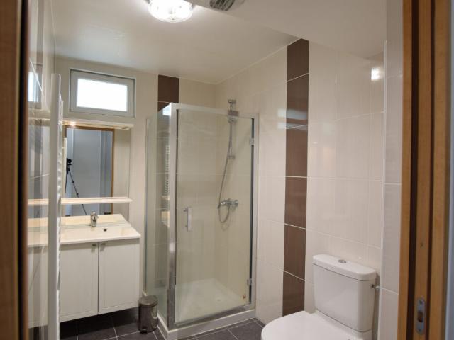 Beau studio MEUBLÉ avec terrasse et jardin privé