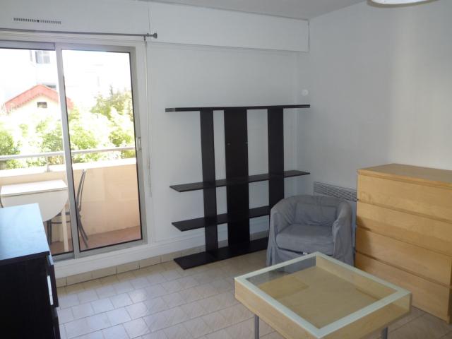Beau studio meublé proche facultés