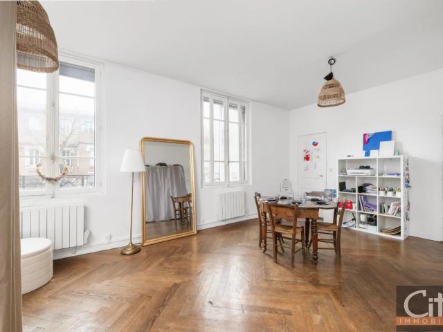 Beau T1 bis 39 m² – Immeuble années 30 – Emplacement idéal