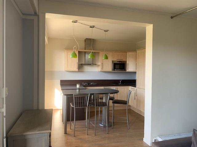 Beau T1 bis avec balcon et garage