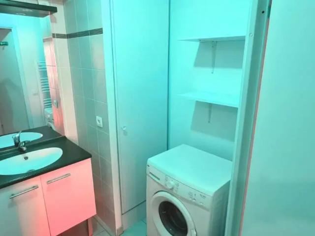 Beau T2 meublé avec balcon, proche frontière suisse