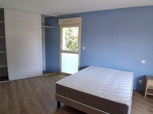 BEAU T2 DANS RESIDENCE AVEC LOGGIA