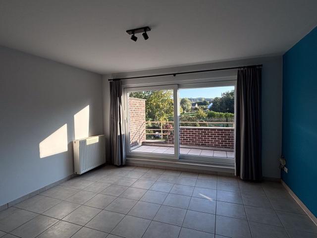 Beau triplex avec terrasse à Braine le Château