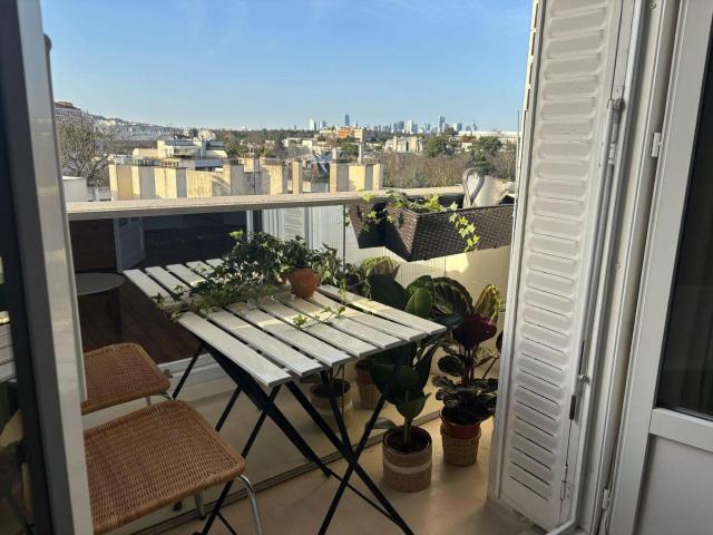 Beau 2/3 p meublé lumineux Boulogne Nord