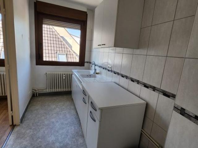 Beau 2 pièces Strasbourg proche faculté de médecine