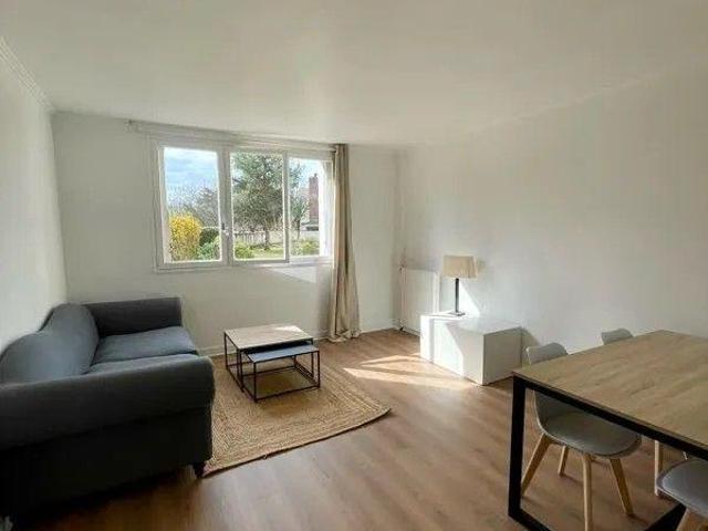 Beau 2P meublé 47m² Parc de Saint Maur