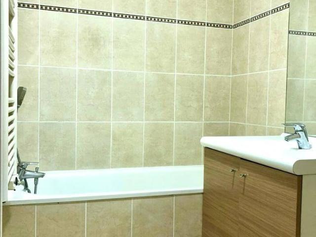 Beau 2P meublé refait à neuf 49 m² + terrasse 7m²