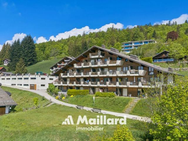 Beau 3.5 pièces aux Rasses avec terrasse et vue époustouflante